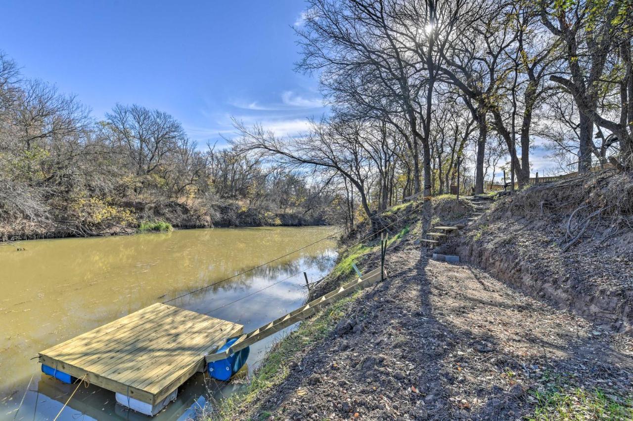 Bright Brownwood Home With On-Site River Access! Exterior photo